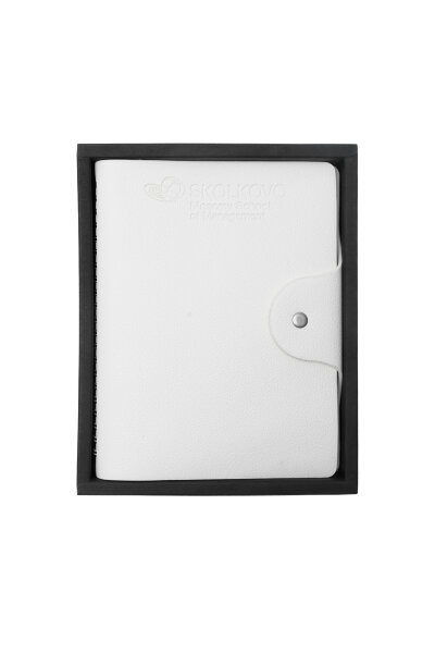 Ежедневник недатированный белый