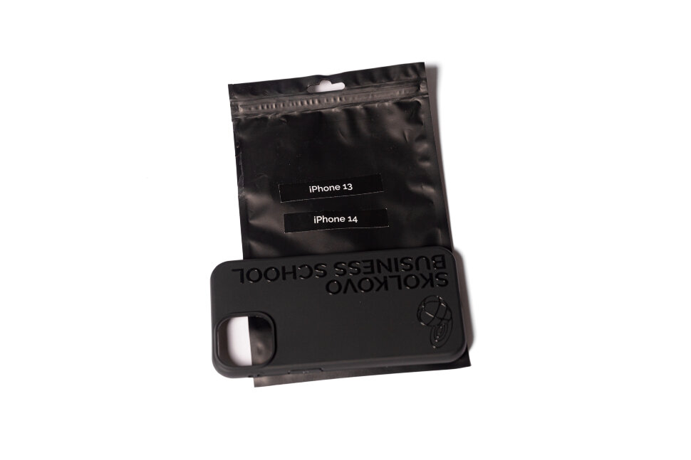 Чехол на Iphone 13/14 Черный SKOLKOVO BUSINESS SCHOOL